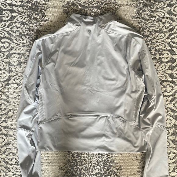 Cropped lululemon athletic jacket - Picture 4 of 8